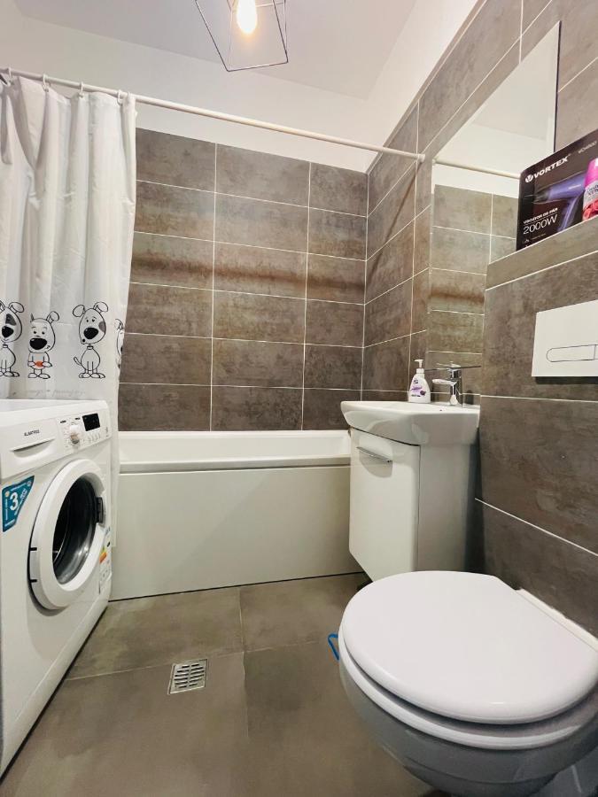Family Apartment Near Palas Mall Iasi Exterior foto